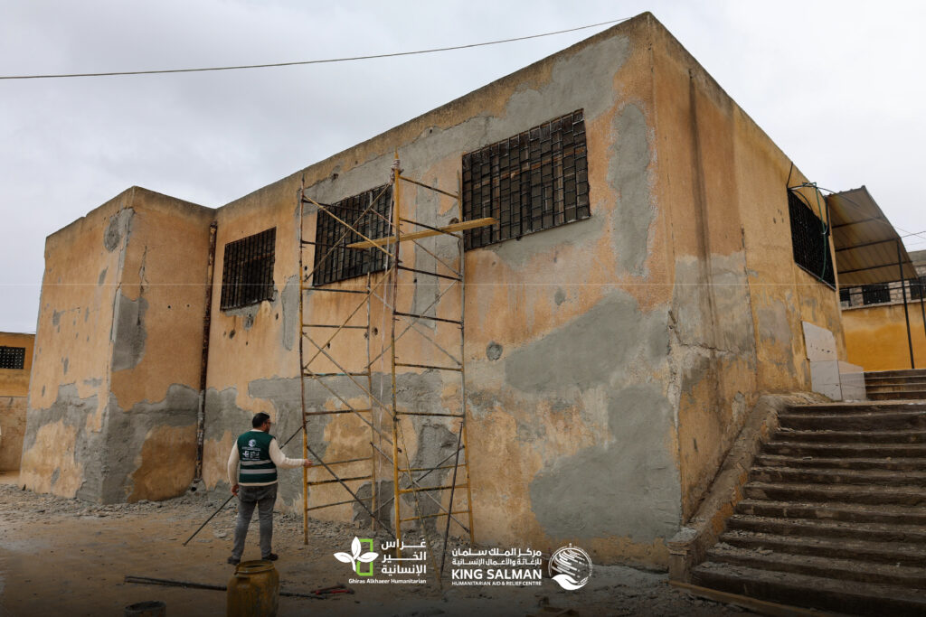 أعمال ترميم مدرسة 1 ترميم المدارس كمدخل للتنمية المحلية: تجربة غراس الخير في القطاع التعليمي