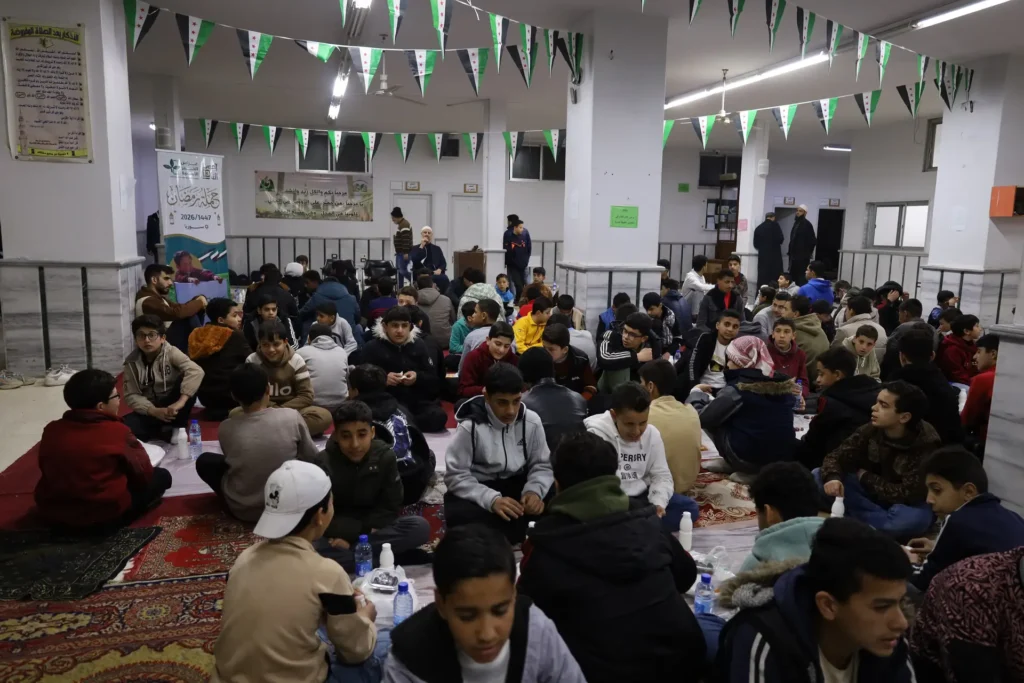 إفطار جماعي للصائمين اثنا عشر عاماً من العطاء… غراس الخير تواصل مسيرتها الإنسانية