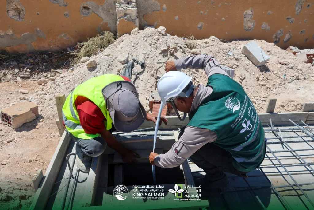 بتمويل من مركز الملك سلمان للإغاثة والأعمال الإنسانية.. جمعية غراس الخير الإنسانية تدشن أعمال إعادة تأهيل أربع مدارس في ريف إدلب 6 أعمال بناء مدرسة في سوريا